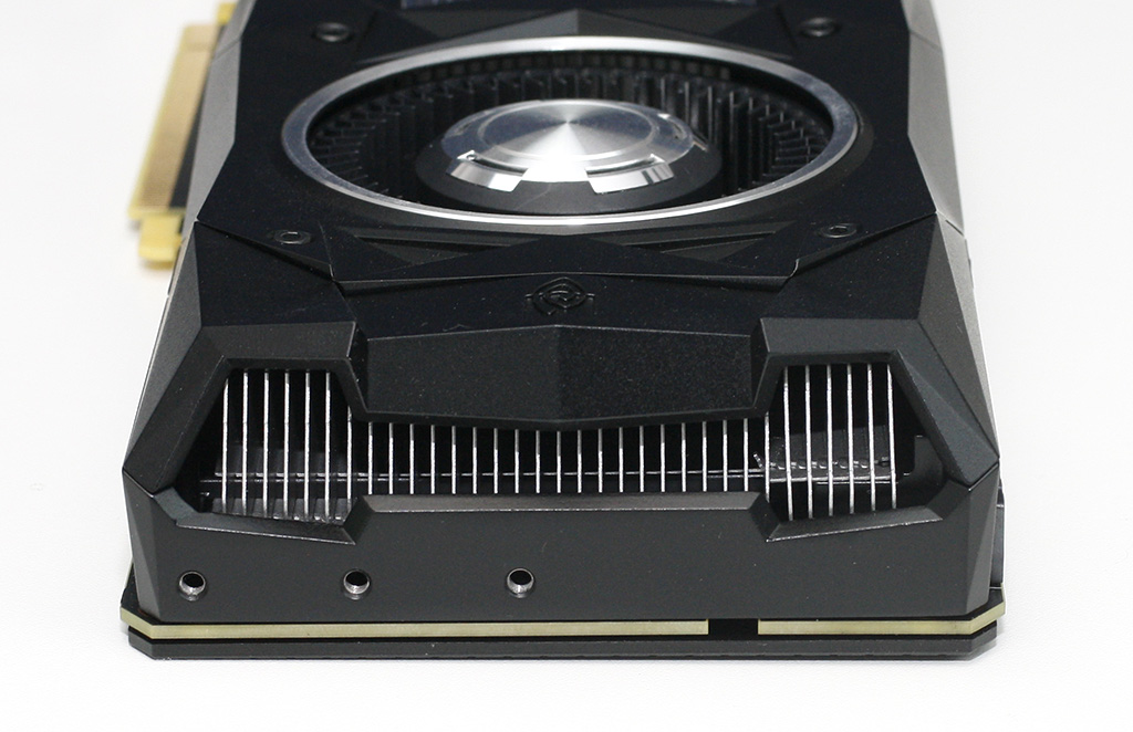 titan-x-08.jpg