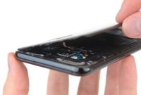 Galaxy S8 -mallit iFixitin purettavana – korjattavuus edelleen keskitasoa heikompi
