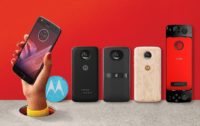 Motorola esitteli uuden Moto Z2 Play -älypuhelimen sekä uusia Moto Mods -lisäosia