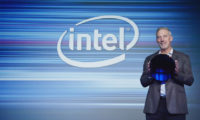 Intel lupaa 10 nanometrin piirien toimitusten alkavan tänä vuonna, todellinen saatavuus H2/18