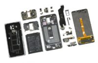 iFixit purki uuden Huawei Mate 10 Pron osiin