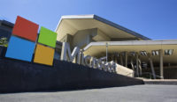 Microsoft liittyi Open Invention Networkiin ja antaa koko patenttisalkkunsa sen jäsenten käyttöön