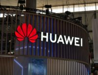 Bloomberg: Intel, Qualcomm ja Broadcom lopettaneet piirien toimittamisen Huaweille