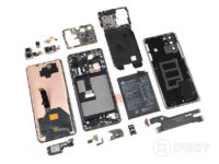 Huawei P30 Pro periskooppikameroineen iFixitin purettavana