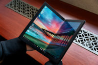 Lenovo esitteli taittuvanäyttöistä ThinkPad X1 -prototyyppikannettavaa