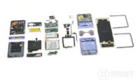 iFixit purki tänään myyntiin tulleen Samsung Galaxy Z Flipin osiin