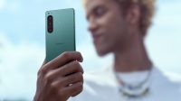 Sony on aloittanut Android 13 -päivitysten jakelun Xperia 1 IV- ja Xperia 5 IV -älypuhelimilleen
