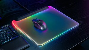 Razerin uusi Firefly V2 Pro -pelihiirimatto vie RGB-valaistuksen uusiin ulottuvuuksiin