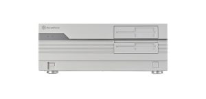 Silverstonelta todellista retrohenkeä edustava FLP01-kotelo