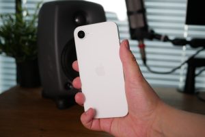 Uusi artikkeli: Testissä iPhone 16e