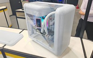 Hyte esitteli Computexissa pyöreämuotoiset X50- ja X50 Air -kotelot sekä paljon muita uutuuksia
